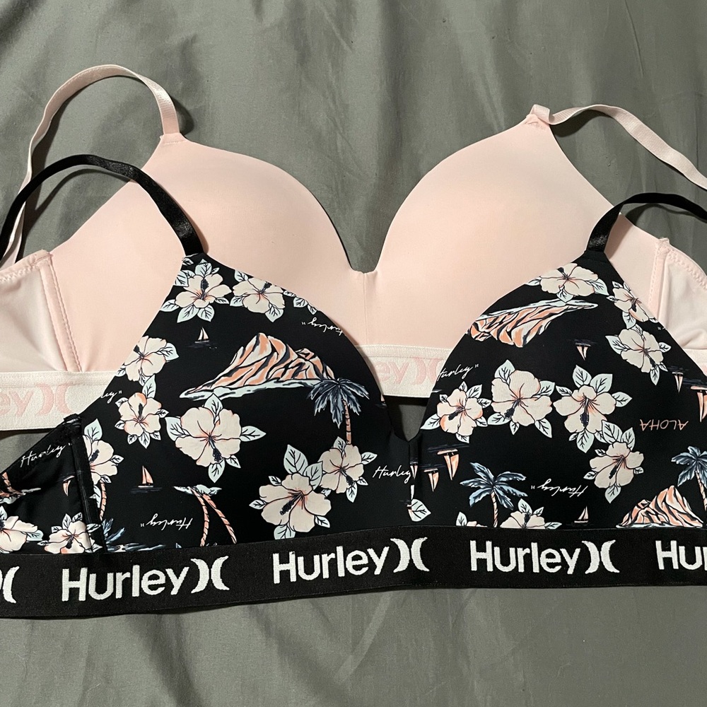 3 for $10!♻️ Hurley bras